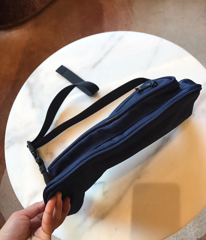 BALENCIAG巴黎世家 實用腰包款 防水面料  BL1397